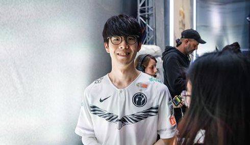 WBG总结常规赛：磨合与成长的过程从来不是顺利而平稳的